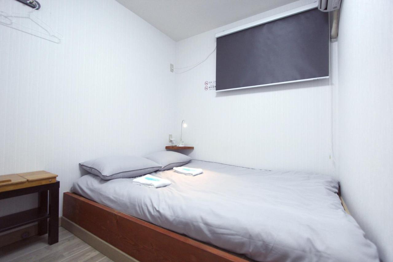 I Osaka House Hotel Екстериор снимка