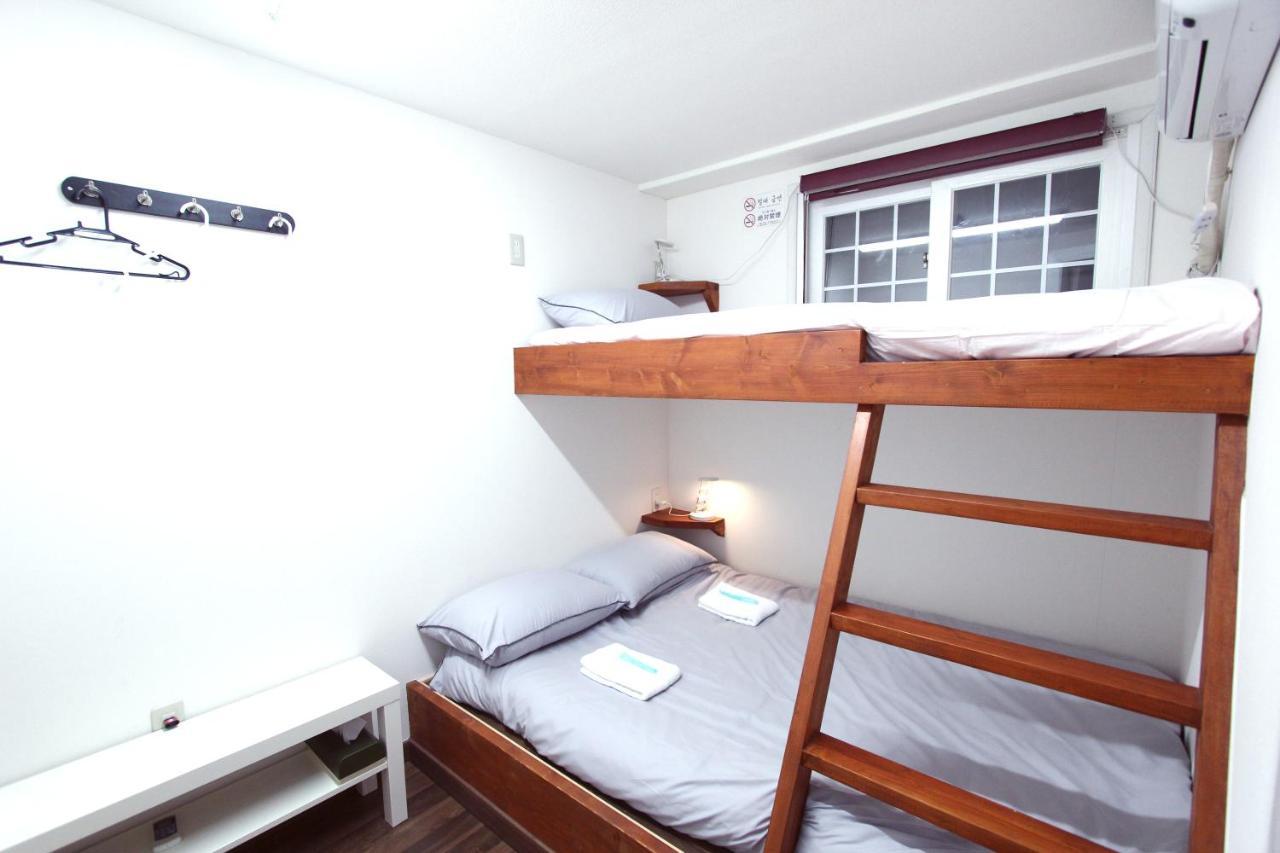 I Osaka House Hotel Екстериор снимка
