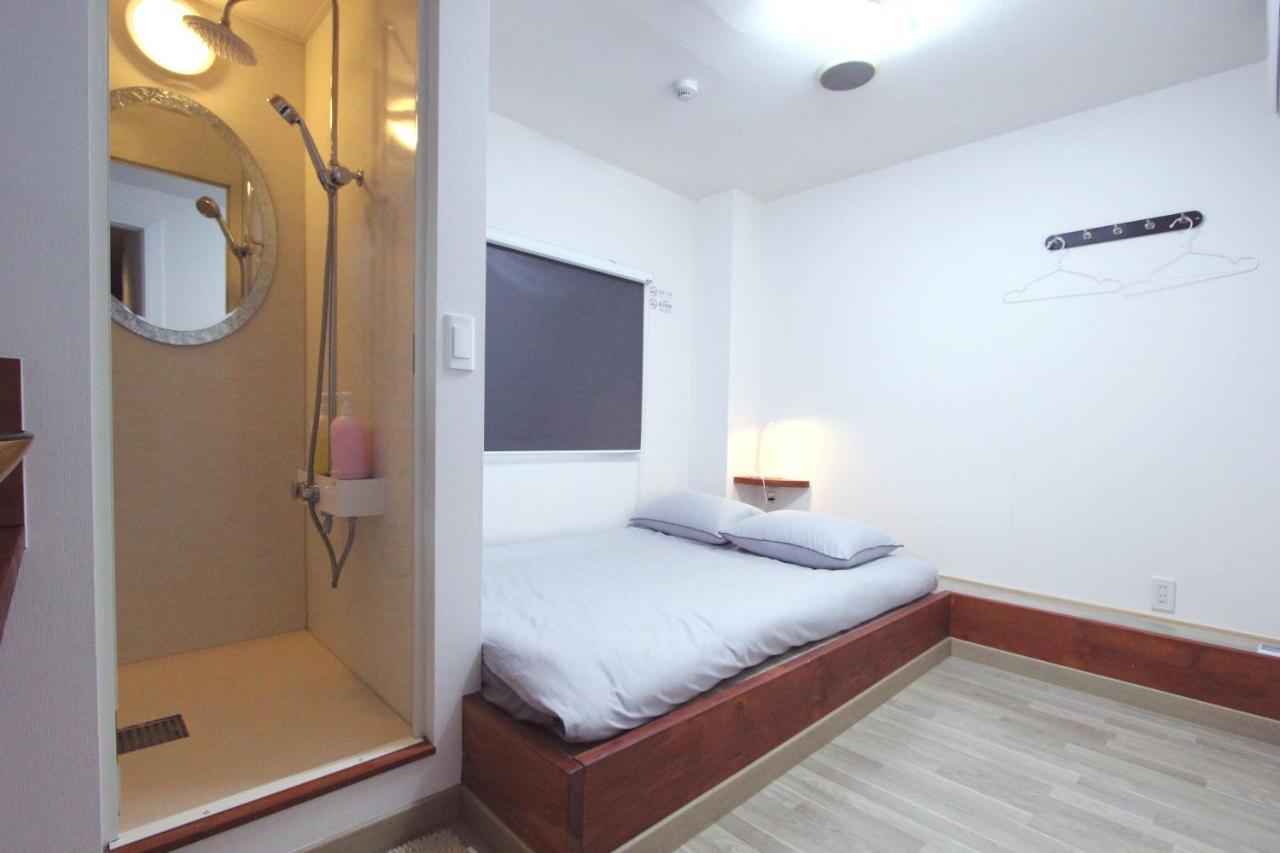 I Osaka House Hotel Екстериор снимка